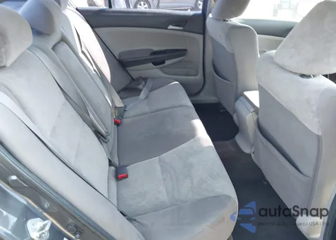 2010 Honda Accord 2.4 Lx z USA, uszkodzony, nr VIN 1HGCP2F39AA041732